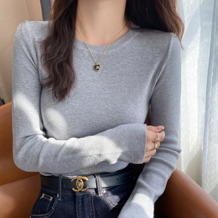 龙妹家灰色圆领打底衫女款内搭2026秋冬新款韩系修身毛衣针织上衣