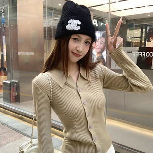 龙妹燕麦色POLO领开衫外套女内搭毛衣2026春季新款高级感针织上衣