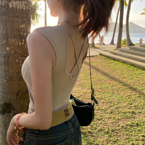 美背吊带背心女外穿修身