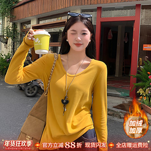 姜黄色V领正肩长袖T恤女2025秋冬加绒内搭白色打底衫宽松好看上衣