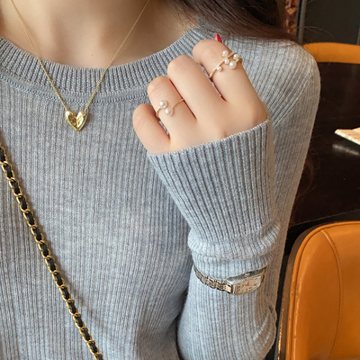 修身显瘦低圆领针织打底衫