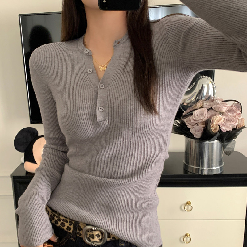 龙妹家灰色V领针织打底衫女内搭2025新款秋冬穿搭巨好看毛衣上衣,女装/女士精品,毛针织衫,淘宝优惠券,粉丝福利购,淘宝优惠卷