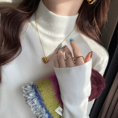 修身显瘦半高领针织打底衫