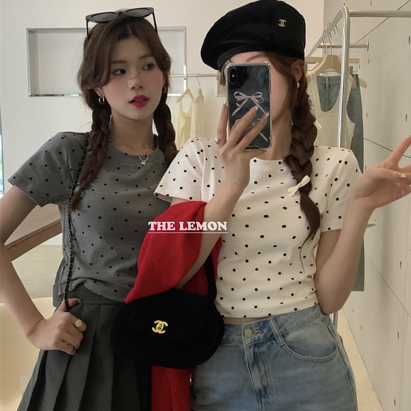 新款小众修身波点短袖女