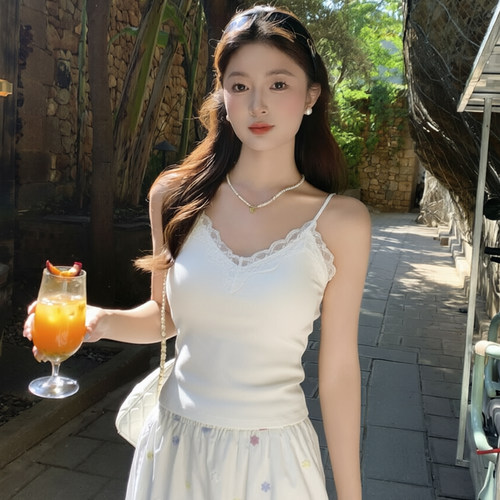 纯棉亲肤蕾丝吊带带胸垫一体背心