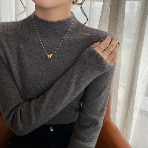 半高领针织打底衫修身显瘦