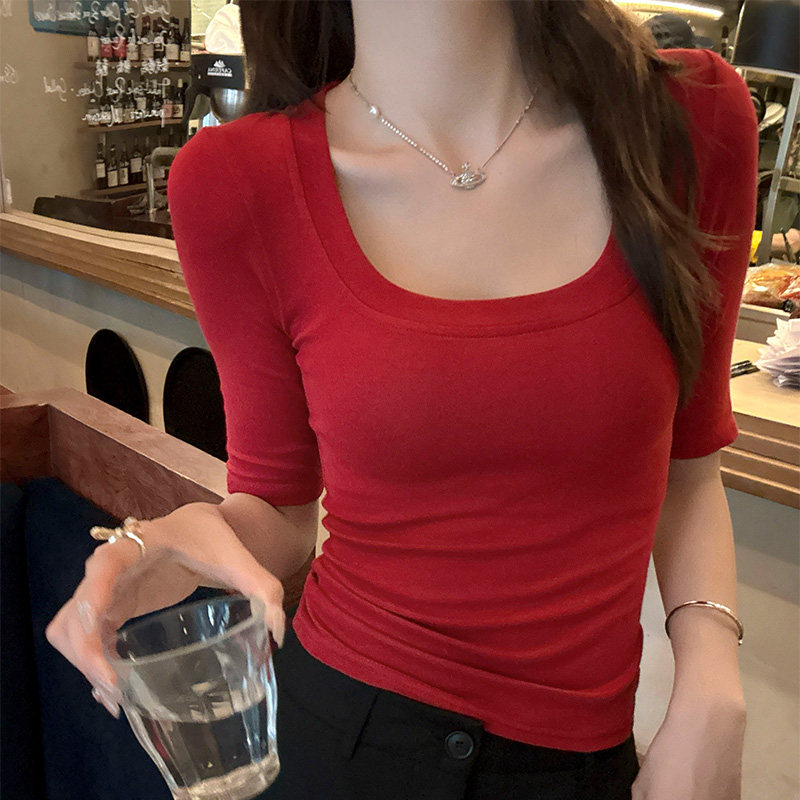 红色U领正肩中袖上衣女装2026夏新款修身短袖显瘦打底五分半袖T恤