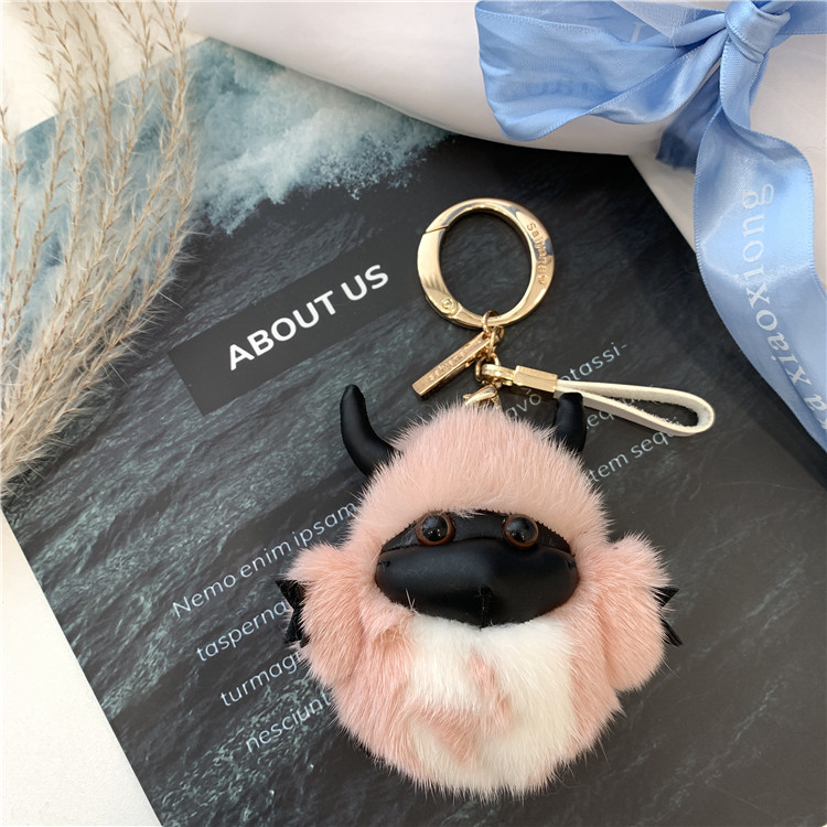 韩国个性可爱毛绒水貂毛闪电牛包包挂件车钥匙扣公仔玩偶配饰