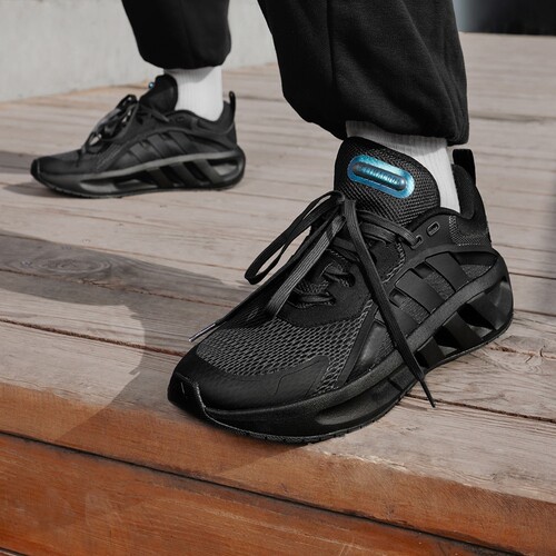 Adidas/阿迪达斯 CLIMACOOL 男子清风轻便透气休闲运动鞋 HQ4181