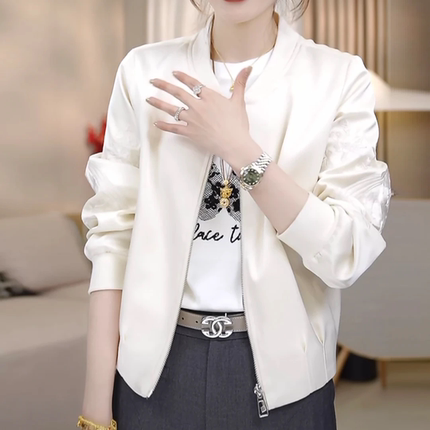 缎面刺绣棒球服外套女2026新款春季正肩休闲显瘦短款夹克衫女宽松