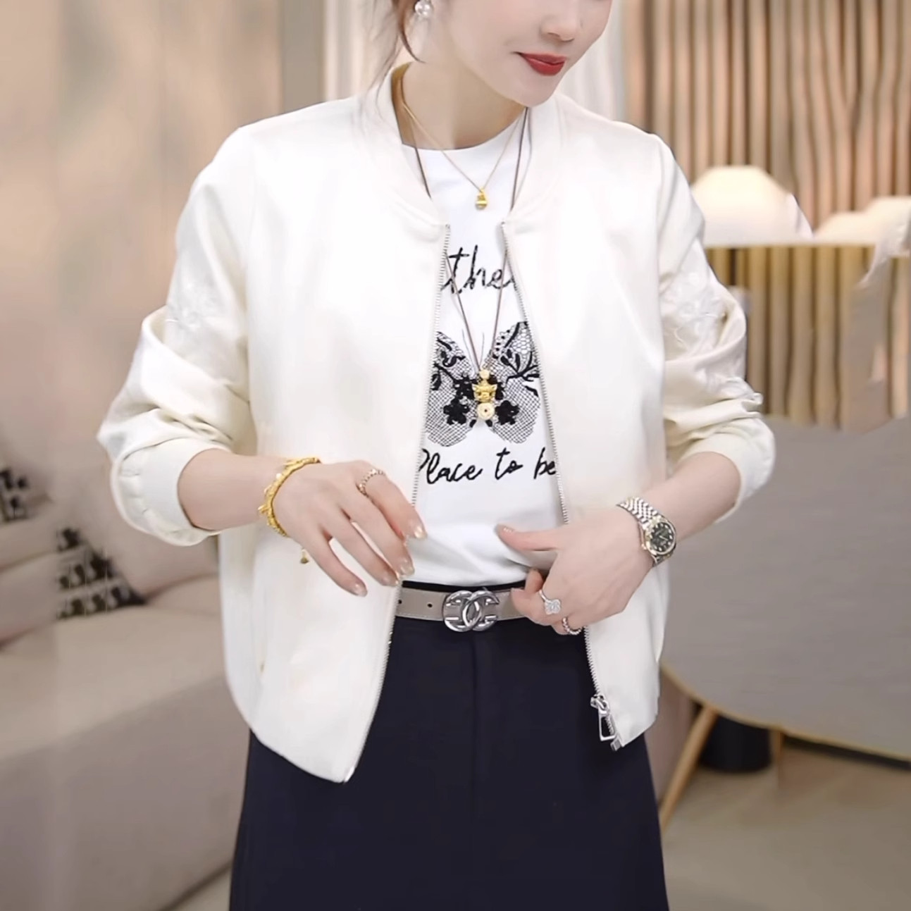 刺绣微光缎显瘦棒球服2026时尚
