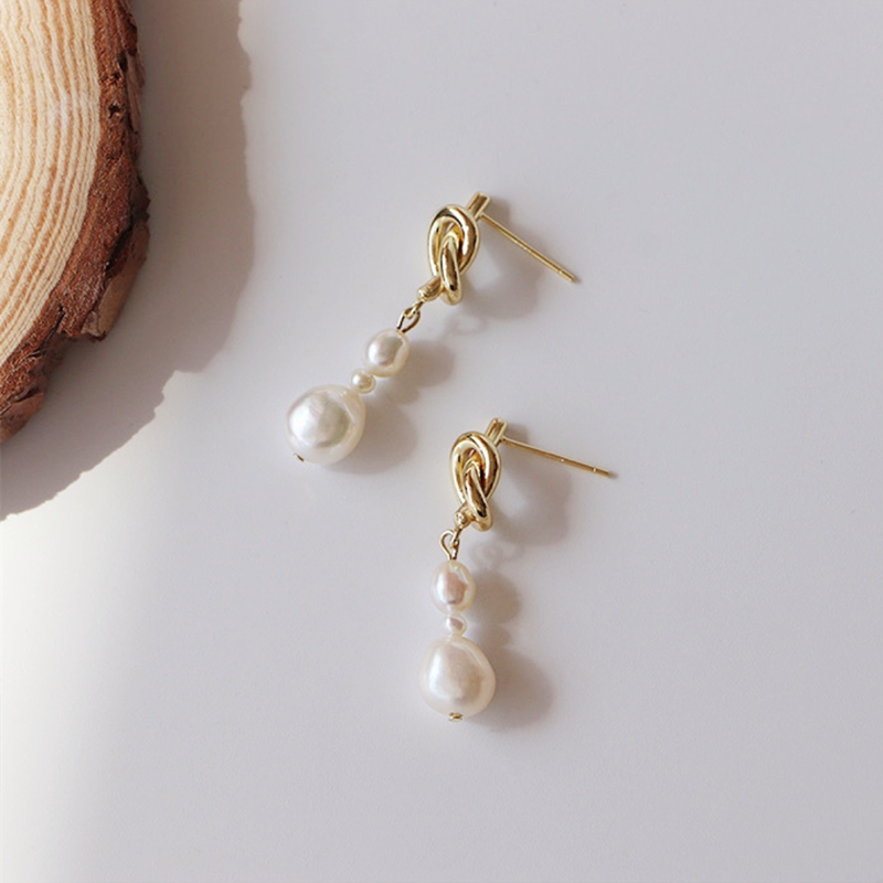 天然淡水珍珠耳钉不规则耳饰礼物
