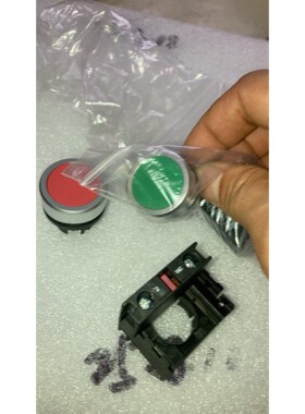 全新德力西CDA910BN3按钮开关,,红色按钮7个,绿色1