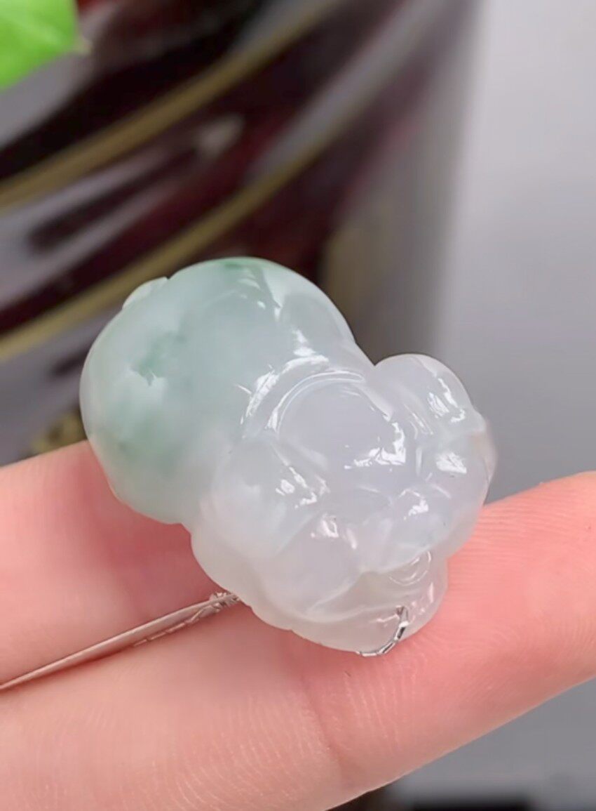 翡翠吊坠玉坠生肖猪男女玉佩挂件玉猪冰飘花缅甸天然翡翠玉挂件猪