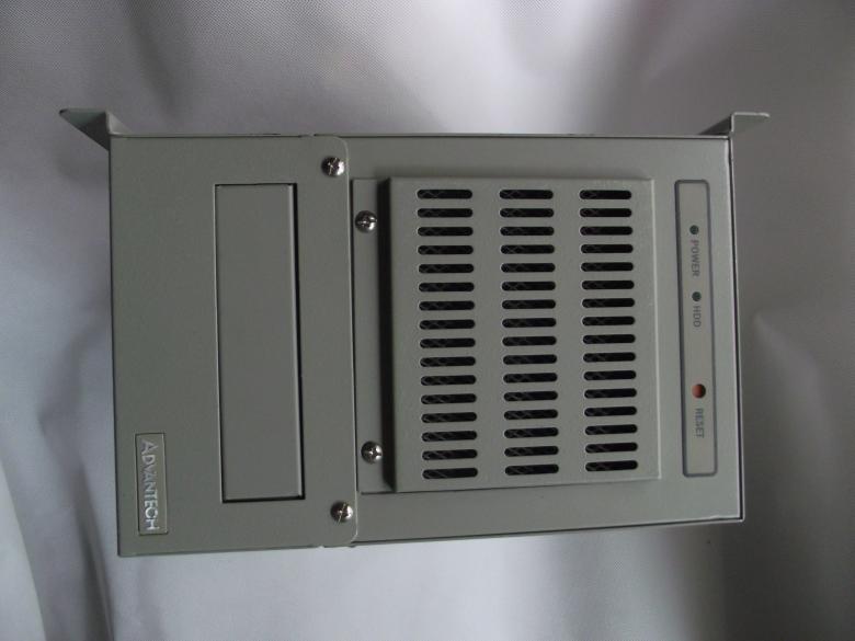 ADVANTECH/研华壁挂式工控机 IPC-644BP-80  LPT62  PCA-6104P4