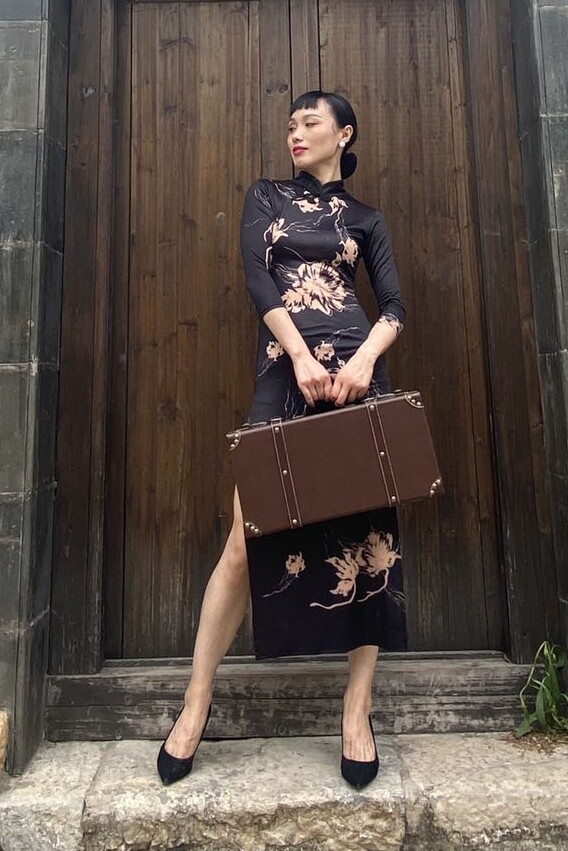 soso原创2020年春季新款女中国风数码肤色印花舞蹈拉丁双开叉旗袍