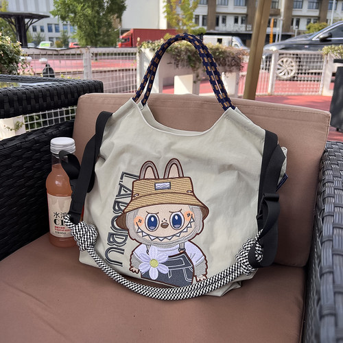 中包手提包新款刺绣尼龙户外防水