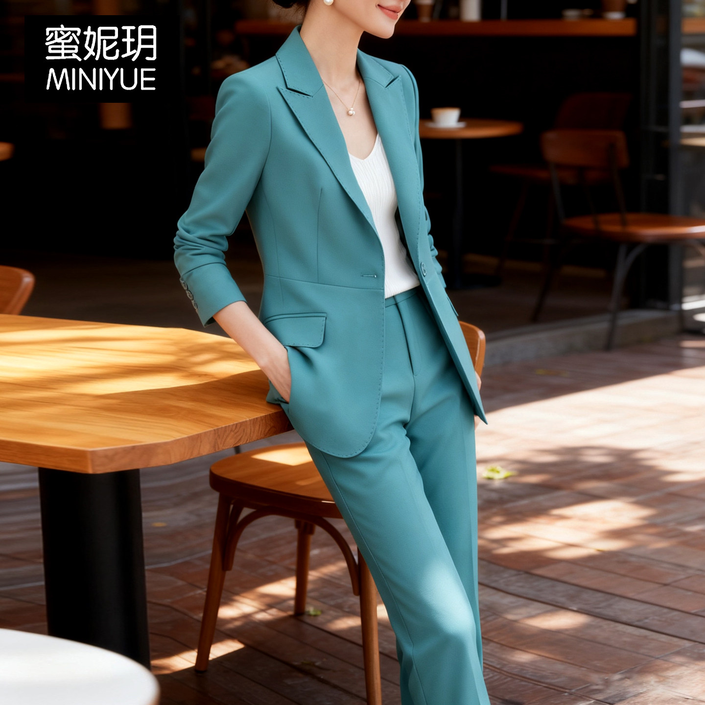 蓝色高级感西装套装女主持人2025职业公务员教师西服外套两件套潮