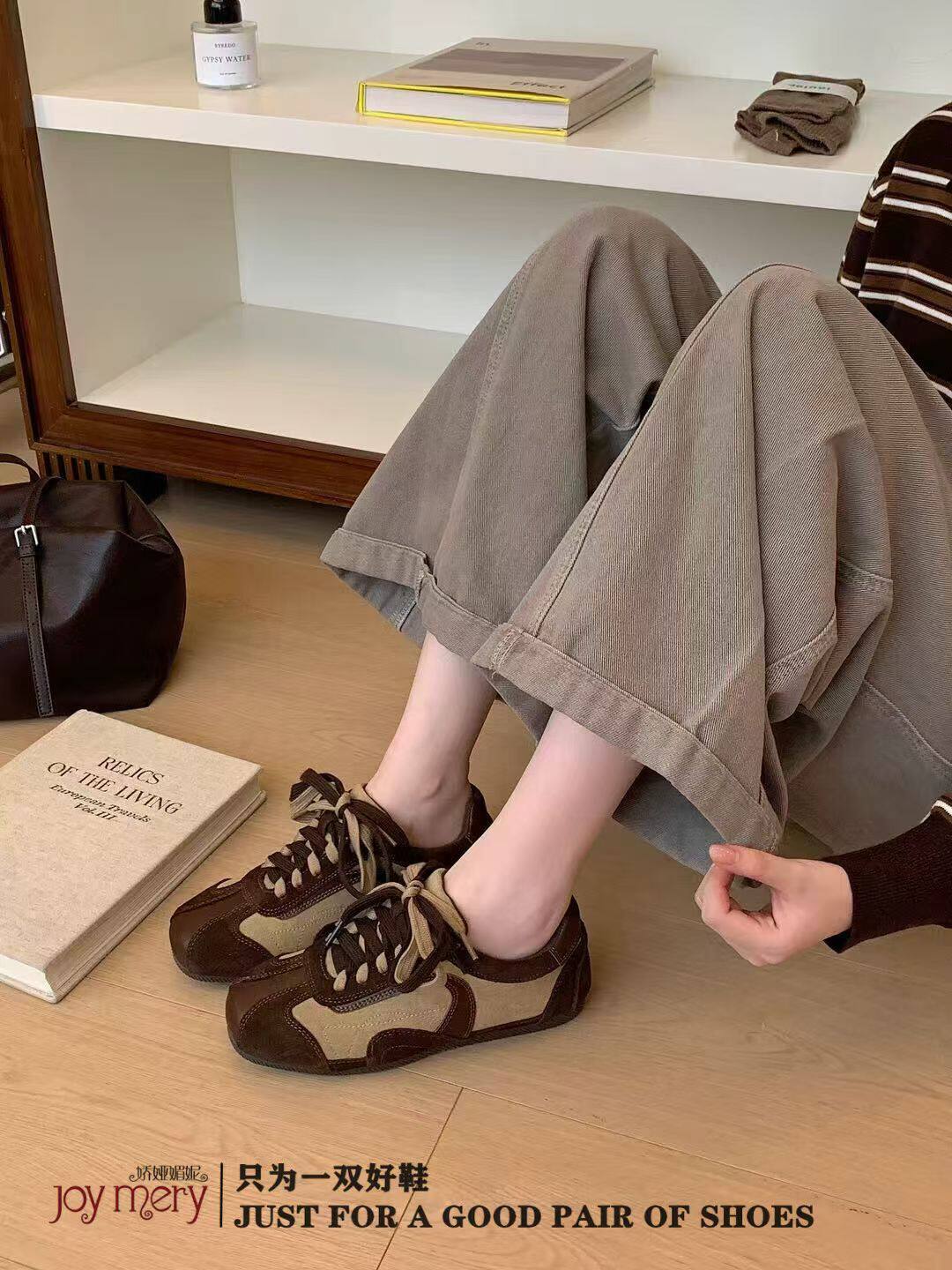 娇娅媚妮专柜正品2026新款牛皮拼色平底阿甘鞋女休闲运动鞋德训鞋