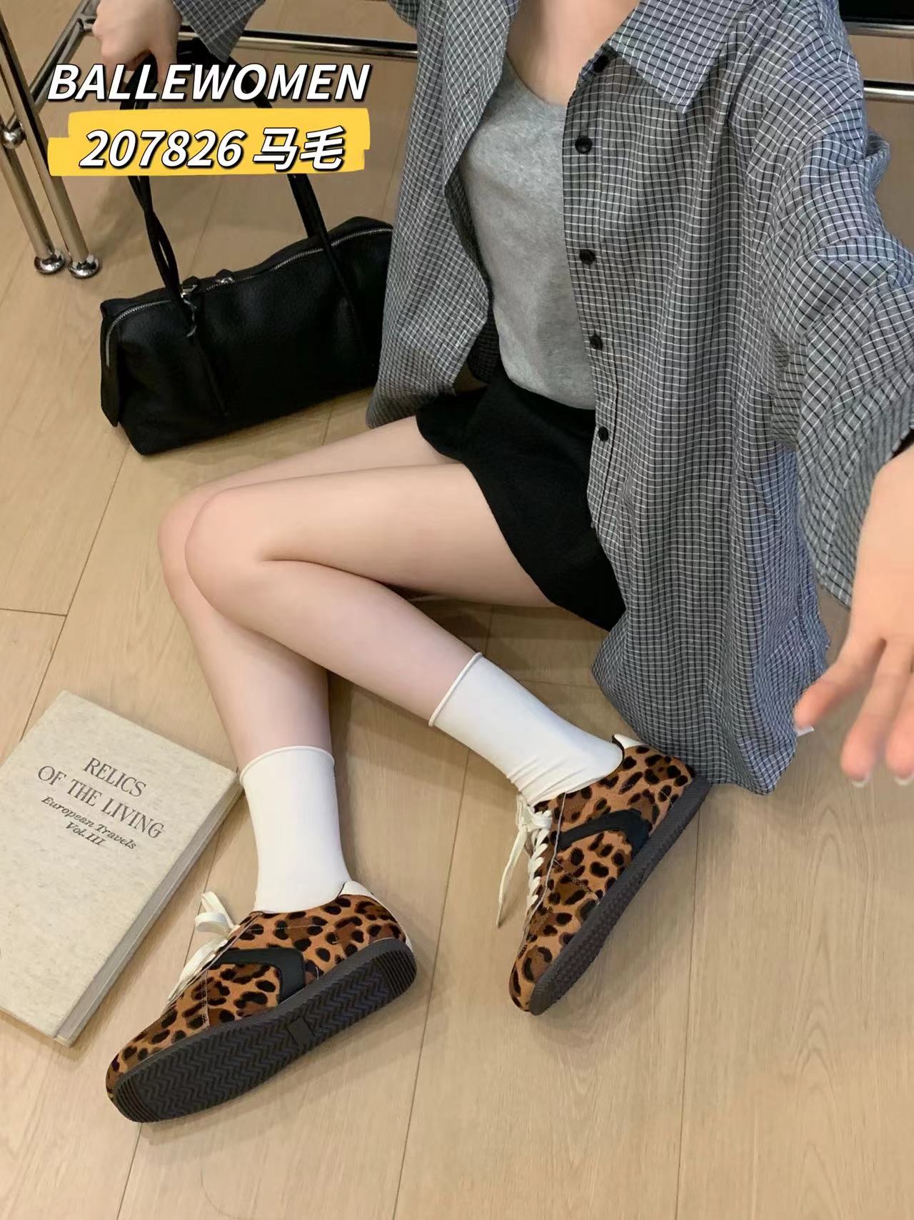专柜正品白丽女人2026新款马毛豹纹鞋系带德训平底鞋女休闲板鞋