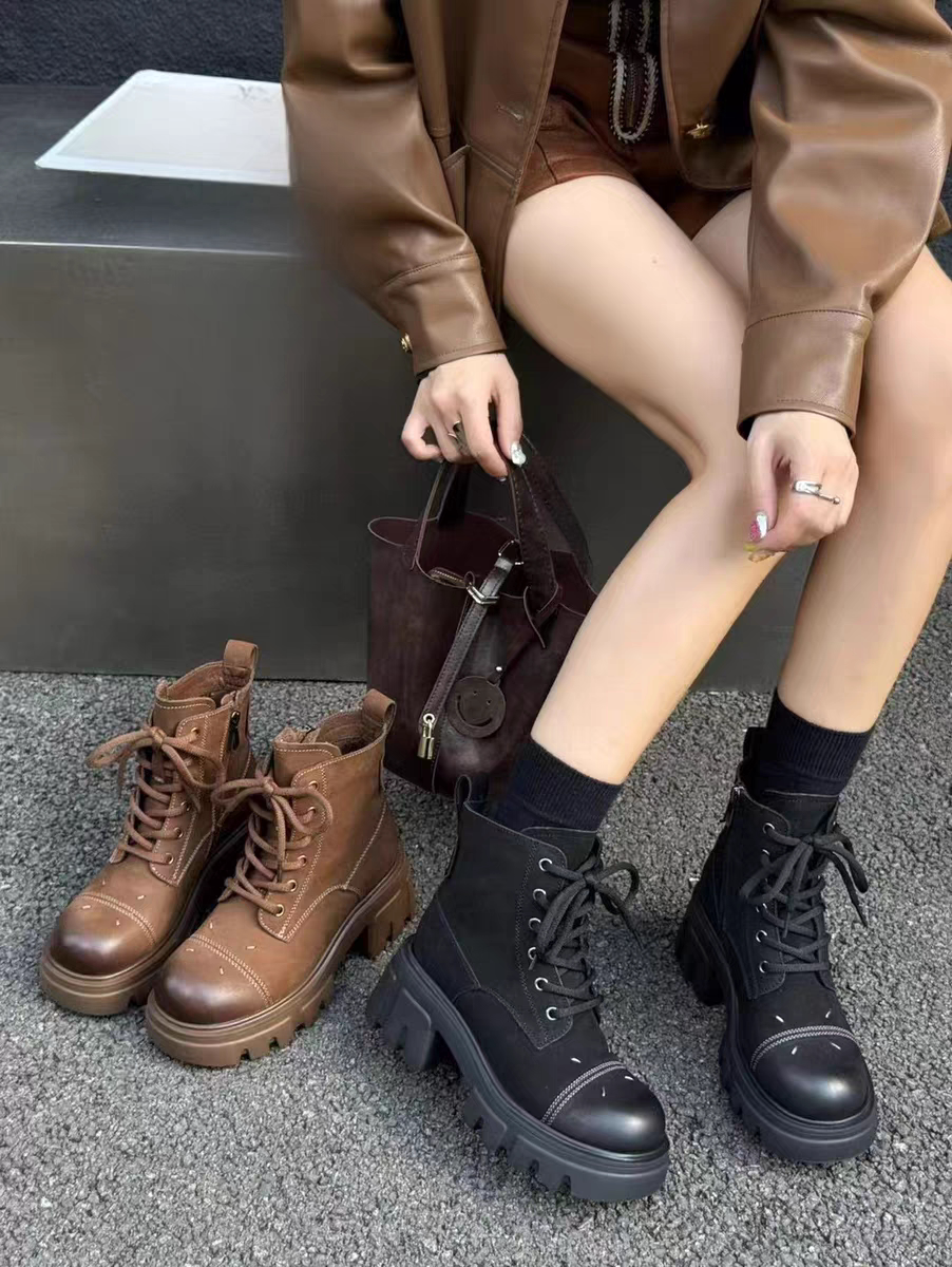 专柜正品迷人角色商场同款撤柜牛皮厚底马丁靴女短靴爆款秒杀