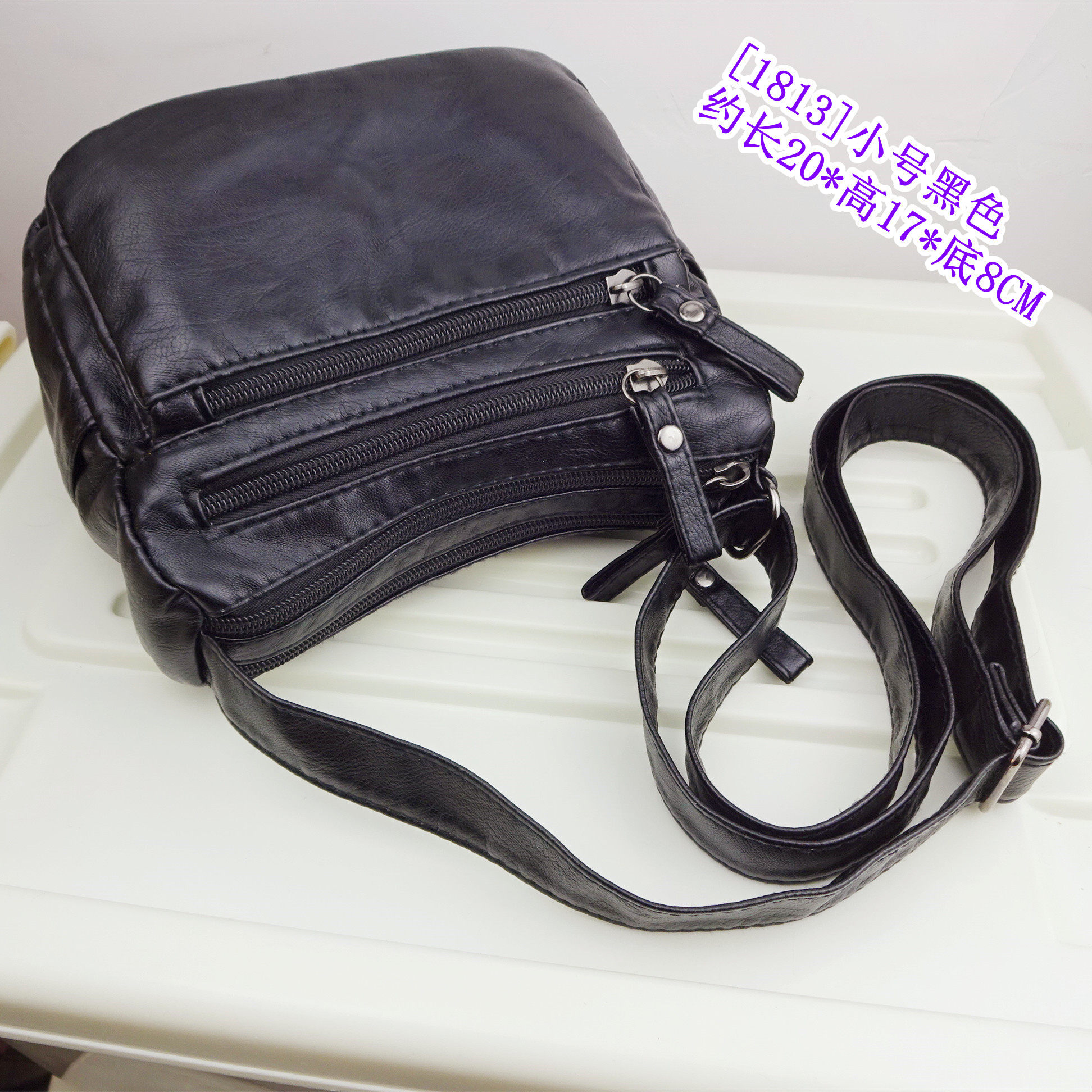 新款简约单肩斜挎包小包包女士软包妈妈包中年女包小方包黑色小号