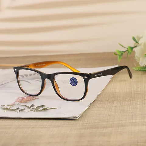 新款眼镜时尚男女全框架阅读老花镜弹簧腿通用中老年人PC地摊