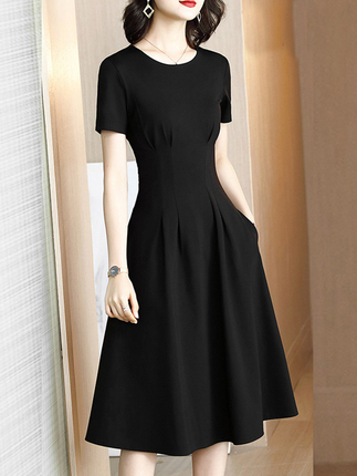 正式场合黑色连衣裙2024夏季新款女装气质修身赫本风小黑裙高级感
