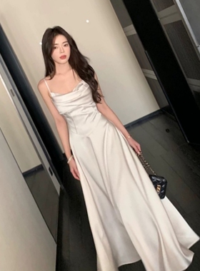 白色吊带连衣裙新款缎面显瘦收腰轻奢高级感订婚礼服伴娘裙2026夏