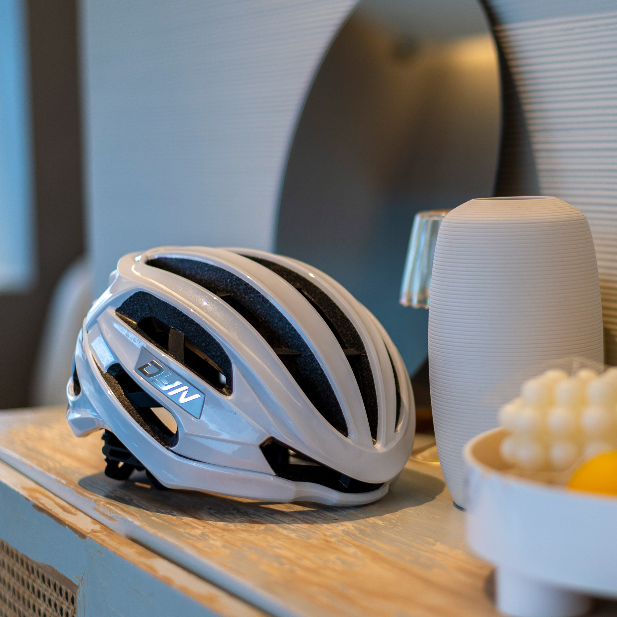 dyn戴恩斯特山地公路自行车亚洲头型龙骨专业骑行头盔安全盔装备