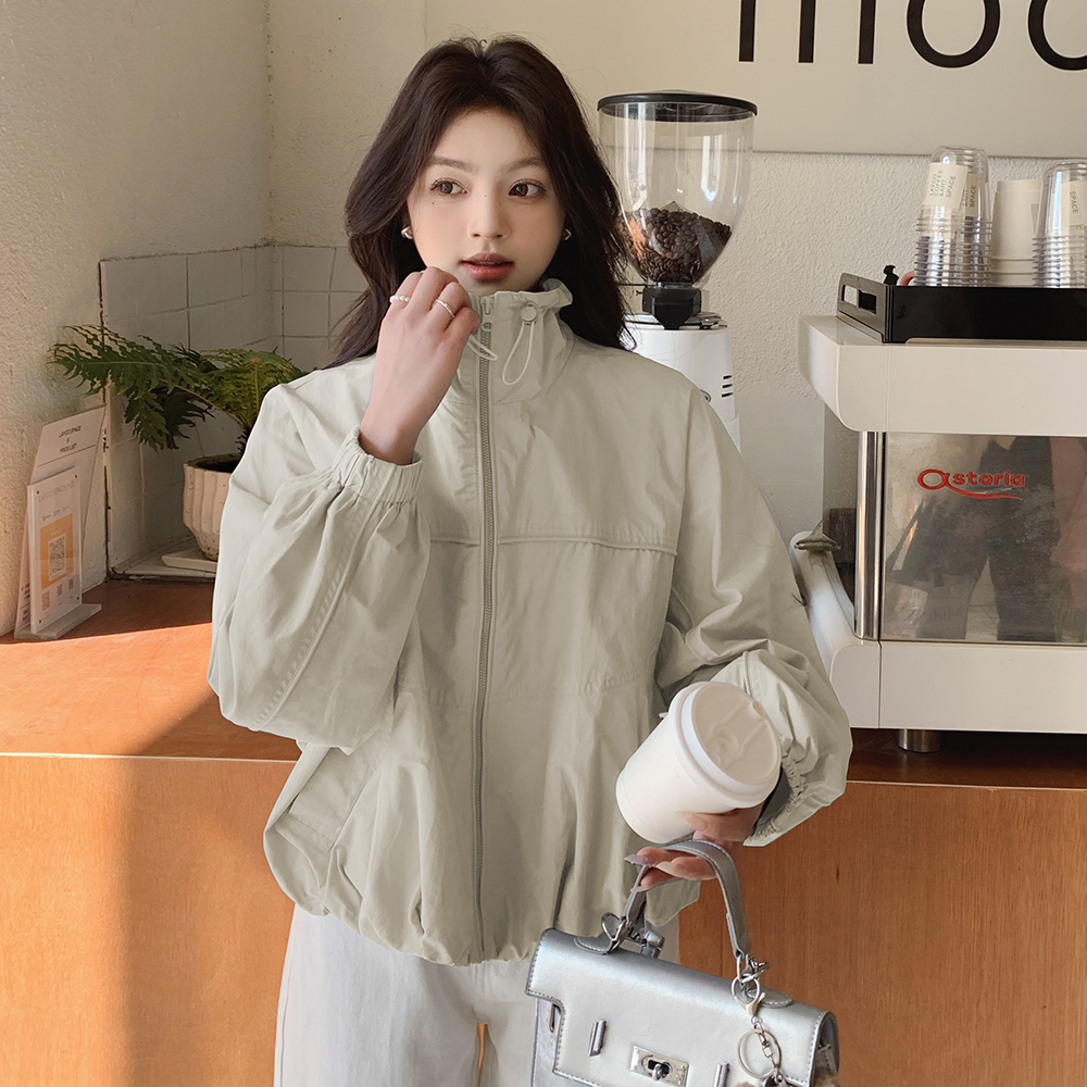 藏青色短款显瘦外套女2025春秋季新款独特超好看流行休闲减龄上衣，女装短外套，叁谷米