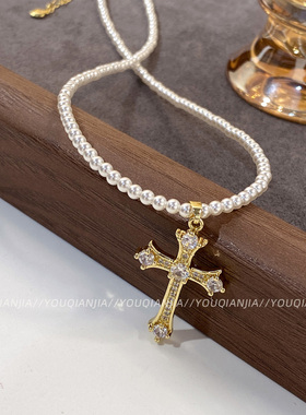 十字架项链女款2025新款气质珍珠颈链适合夏天卫衣链配饰品锁骨链