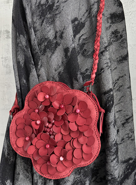 Fu.DuJuan 大红色 雅致花朵 植鞣皮单肩斜挎包 编织带 国风优雅包