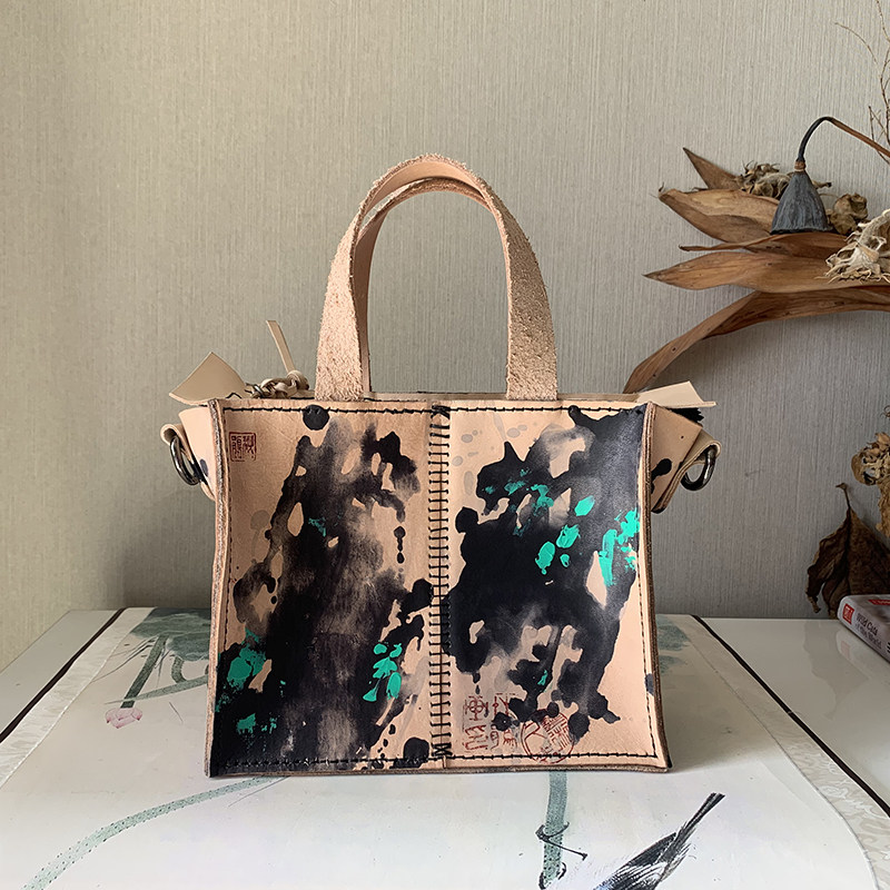 孤品特价一个 设计师中国原创 水墨山水 手工植鞣牛皮 斜挎手提包