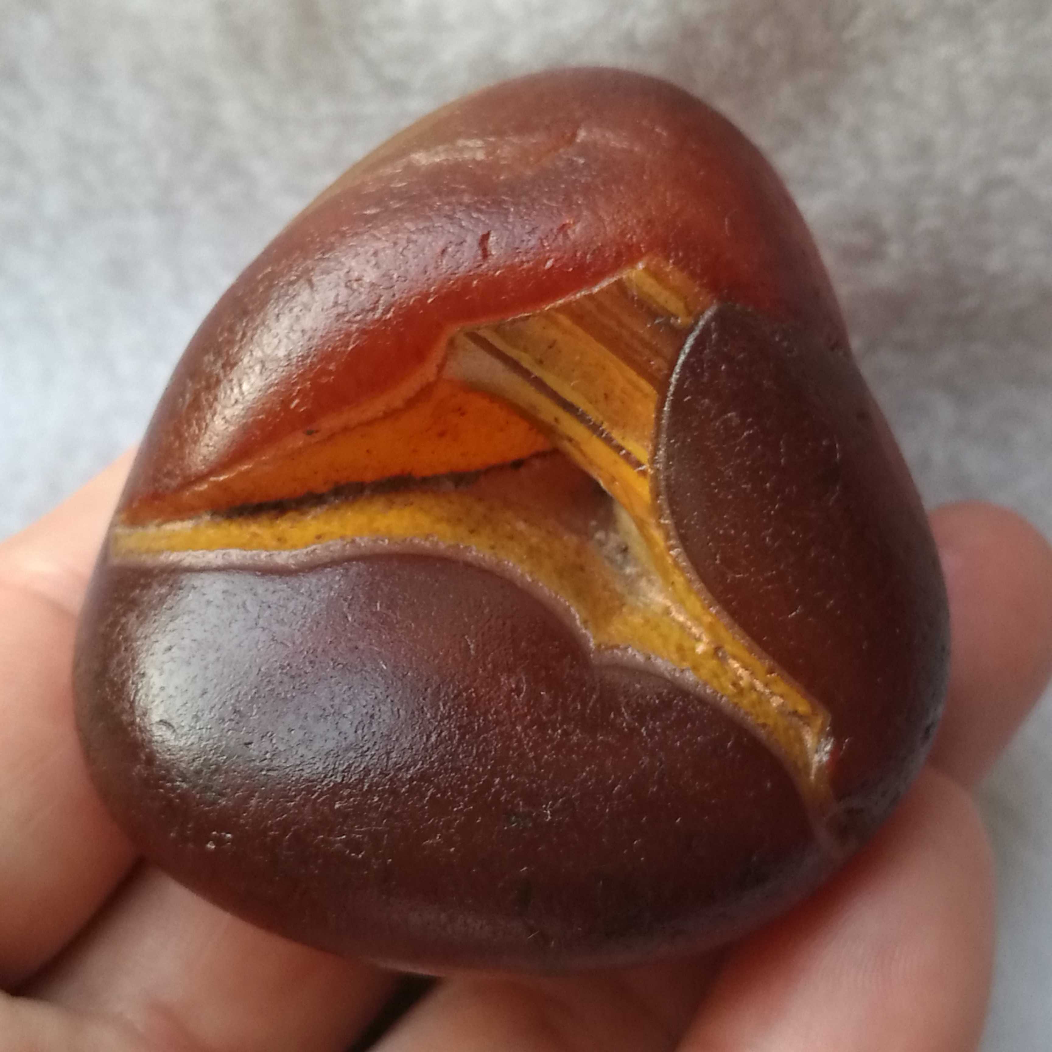 天然马岛玛瑙原石小摆件 玛瑙黄晶洞,纯天然原石把玩件 精品特价