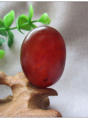 玛瑙原石红润通透小巧精致吊坠