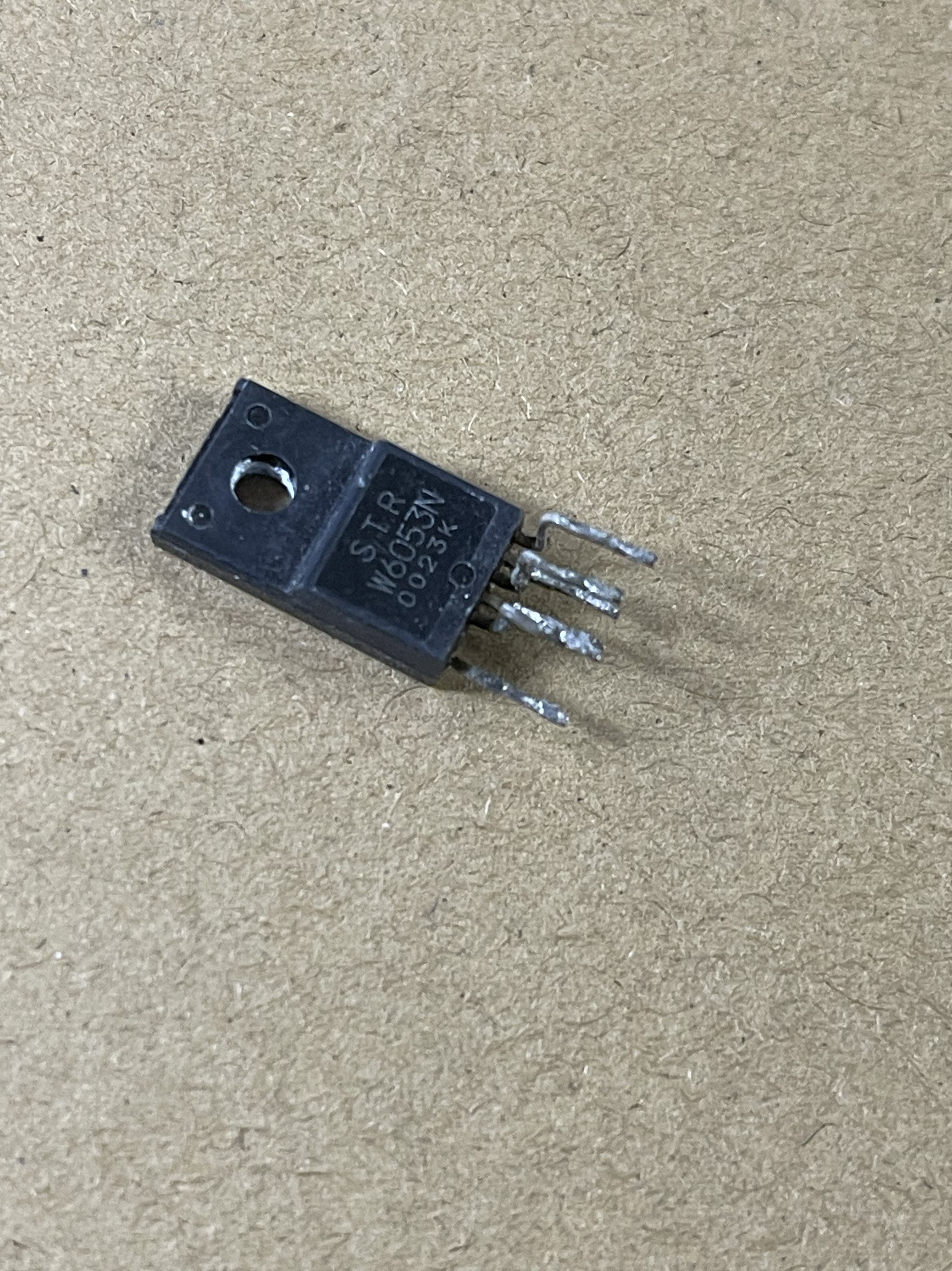 STRW6053S STRW6053N W6053 液晶电源模块