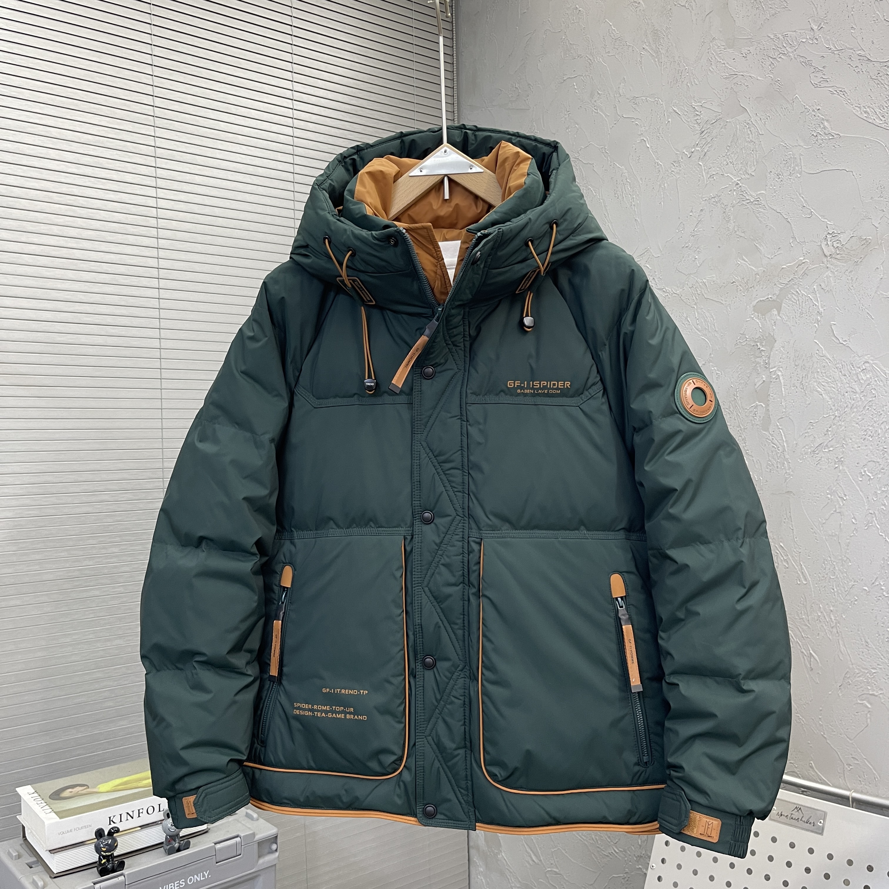 2025冬季新款韩版时尚男士保暖羽绒服港风青年白鸭绒加厚防水外套