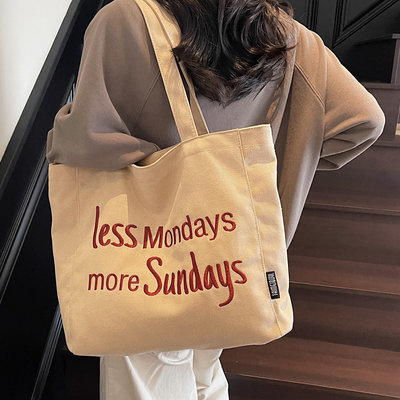 字母刺绣厚实耐用帆布包