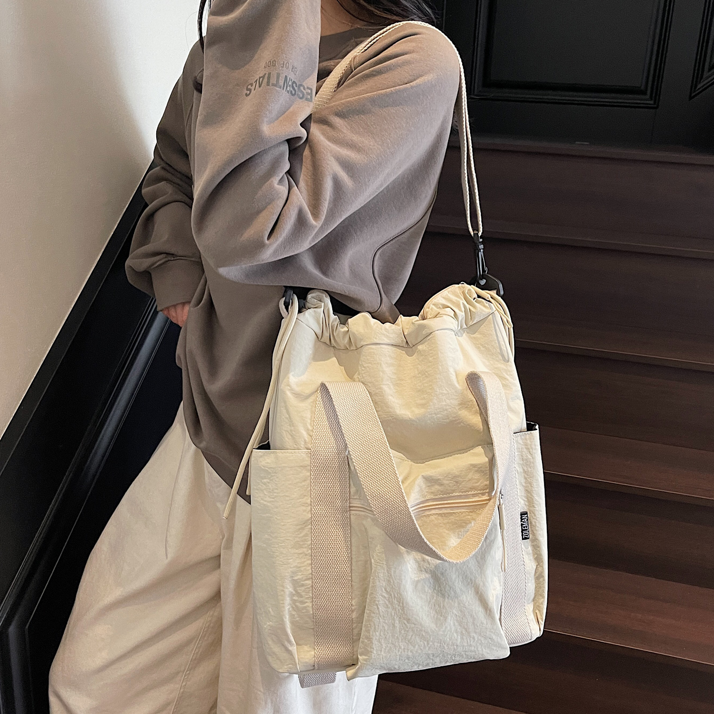 包包女2025新款单肩双肩包轻便休闲百搭短途出行手提都功能三用包