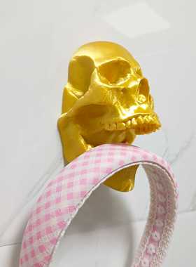 1件装饰品骷髅头挂钩装饰艺术风格的塑料装饰非常适合家庭和派对