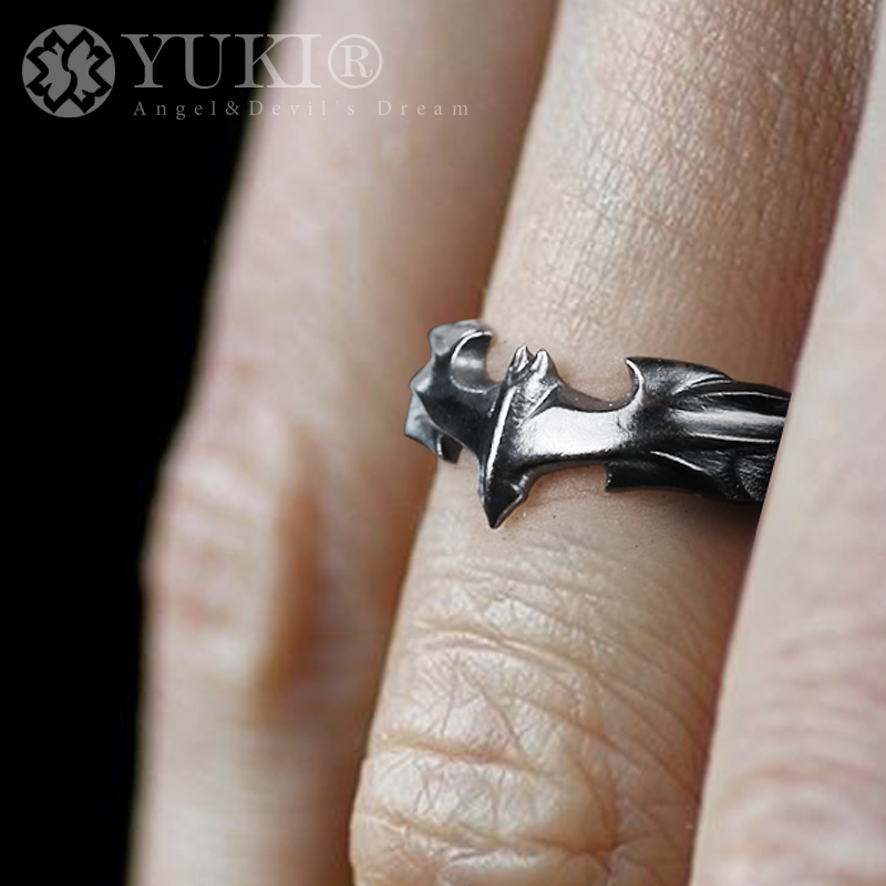YUKI男女情侣蝙蝠侠银戒
