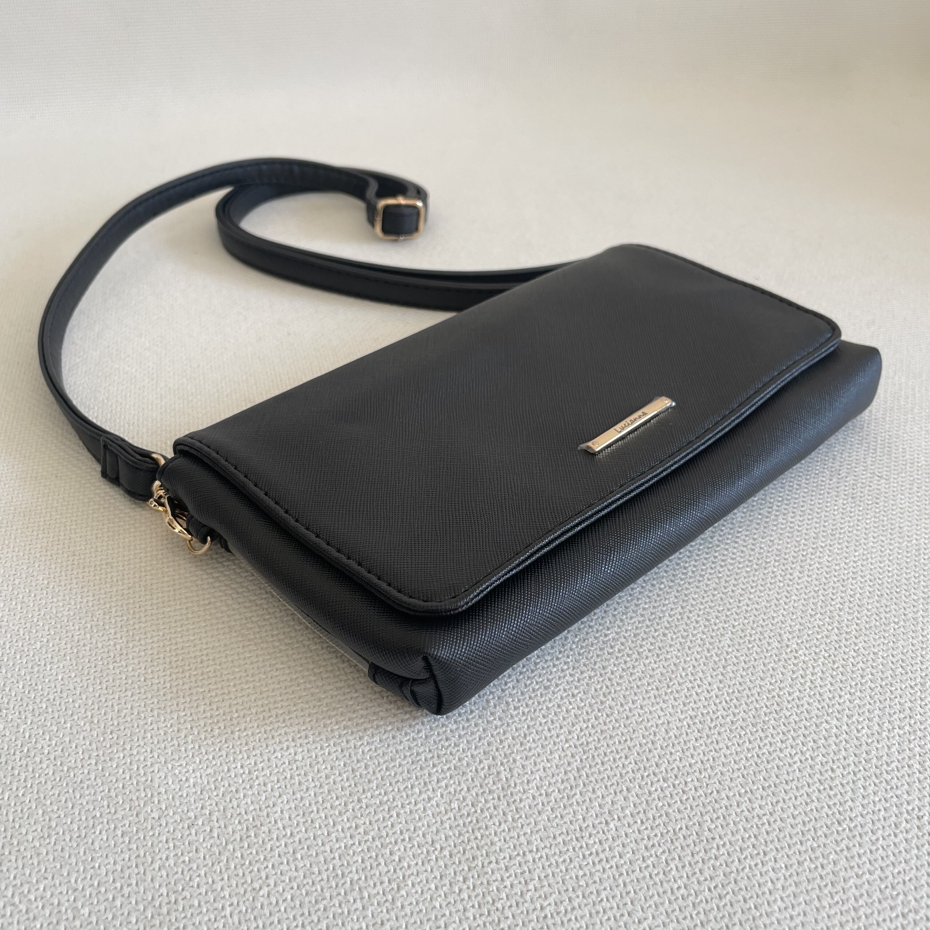 日系 十字纹轻便pu斜挎包女包 特卖 福利