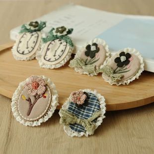 跨境热销文艺小清新甜美钩针花朵胸章配饰蕾丝森女系装 饰布艺胸针