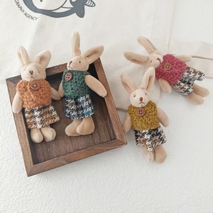 跨境森系甜美布艺动物兔子公仔胸针百搭可爱胸花少女配饰卡通别针