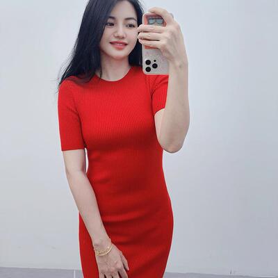 气场！纯元羊毛修身针织连衣裙