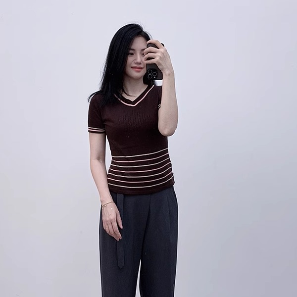 67%桑蚕丝真丝 棉亚麻精致撞色细条纹修身弹力双V针织短袖上衣