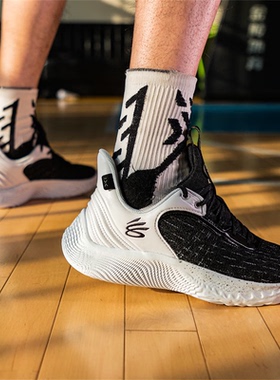 安德玛UA秋冬库里Curry Flow 9男女情侣运动训练篮球鞋3025631