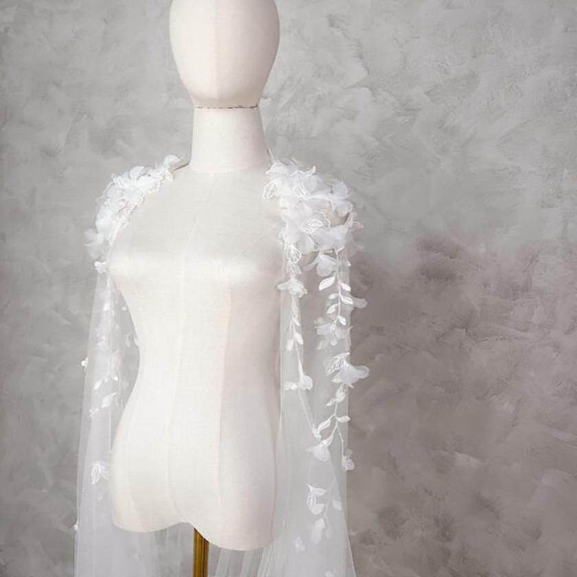 欧美简约婚纱披肩拖尾立体花朵叶子蕾丝手工缝珠旅行影楼拍照造型,服饰配件/皮带/帽子/围巾,围巾/丝巾/披肩,淘宝优惠券,粉丝福利购,淘宝优惠卷