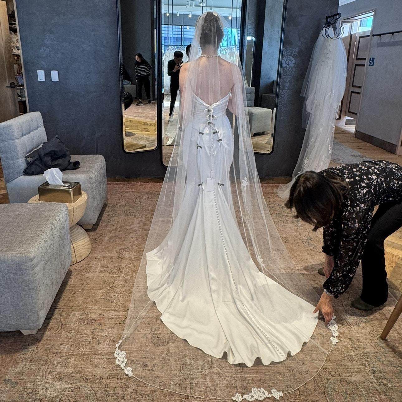 白色单层发梳边缘散点缀法国蕾丝精致新娘求婚领证登记写真头纱